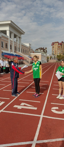 На стадионе «Спартак» состоялась районная легкоатлетическая эстафета «От успехов в школе к олимпийской медали!».
