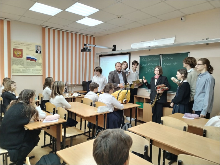 В гимназии прошел Всероссийский открытый урок ОБЖ.