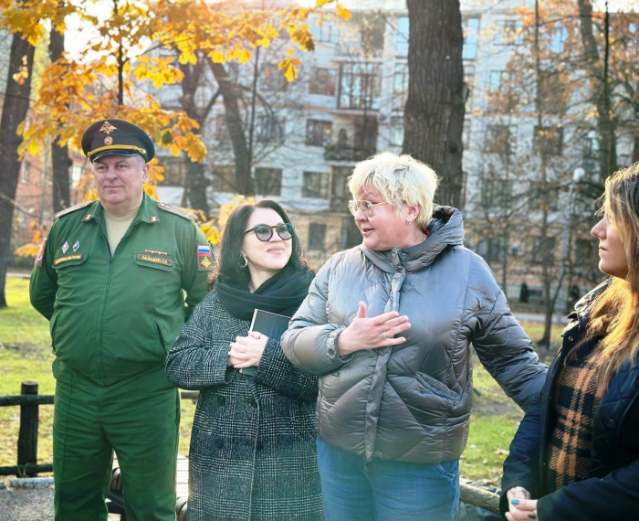 Обучающиеся гимназии организовали акцию по высадке деревьев в честь героев-земляков, выполняющих свой долг в зоне специальной военной операции.