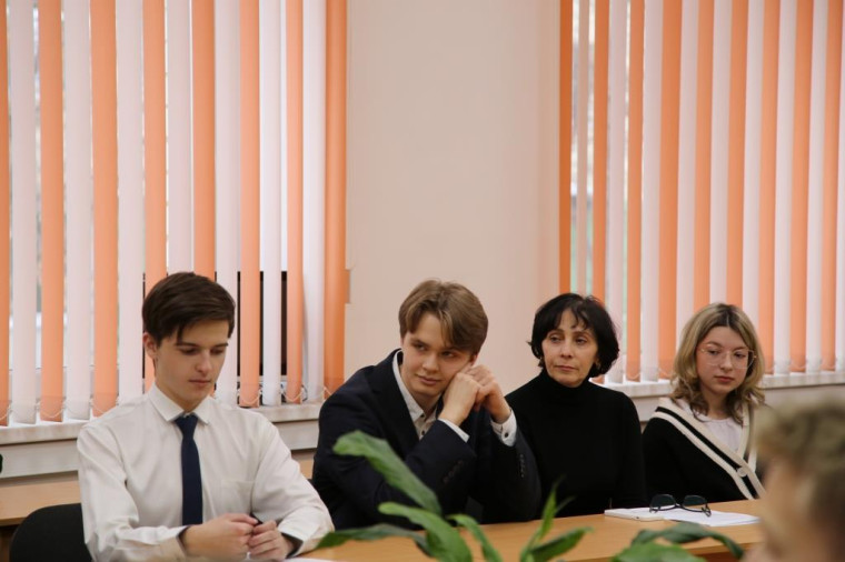 15 декабря в гимназии прошла зимняя сессия «Большого чтения в Саратовской области».